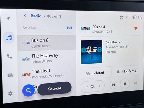 Certified 2025 Toyota Tacoma SR5 image 21