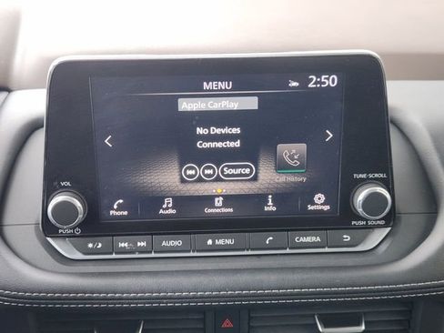 Used 2023 Nissan Rogue SV AWD/4WD image 12