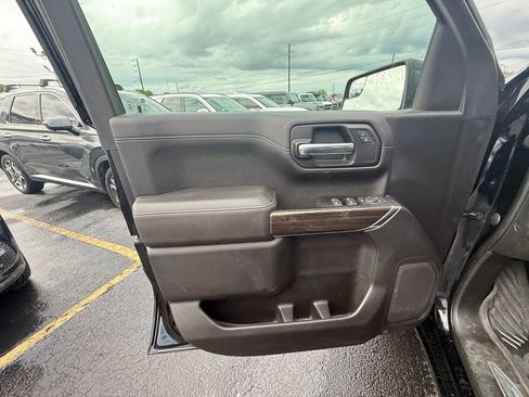 Used 2022 Chevrolet Silverado 1500 RST AWD/4WD image 11