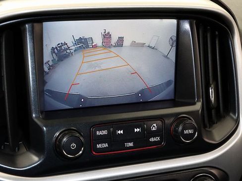 Used 2016 GMC Canyon SLT w/ Driver Alert Package image 18