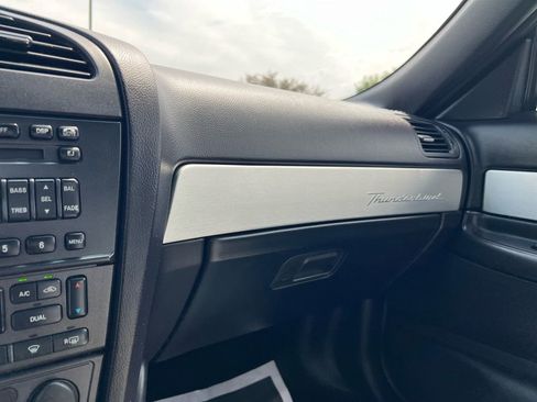 Used 2003 Ford Thunderbird image 34
