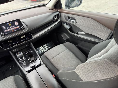 Used 2021 Nissan Rogue SV image 30