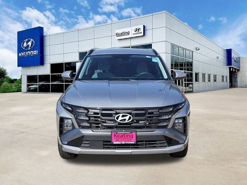Used 2025 Hyundai Tucson SEL FWD image 2