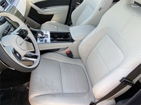 Used 2025 Jaguar F-PACE R-Dynamic S image 6