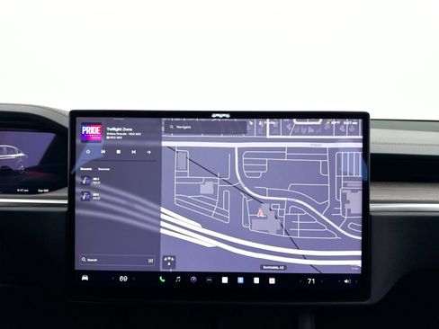 Used 2024 Tesla Model X AWD/4WD image 22