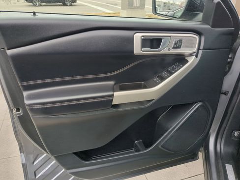 Used 2021 Ford Explorer Limited w/ Hybrid Equipment Group 310A image 14