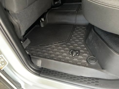 Certified 2022 RAM 2500 Tradesman AWD/4WD image 17