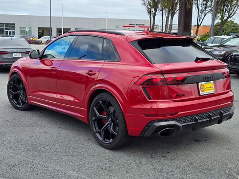 Used 2025 Audi RS Q8 performance w/ Matte Carbon Package image 3