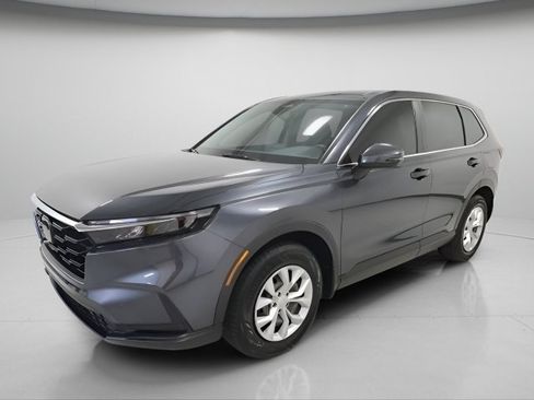 Used 2023 Honda CR-V LX image 3