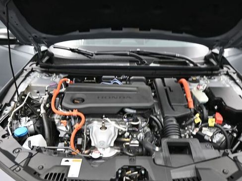 Used 2025 Honda Accord Sport image 19