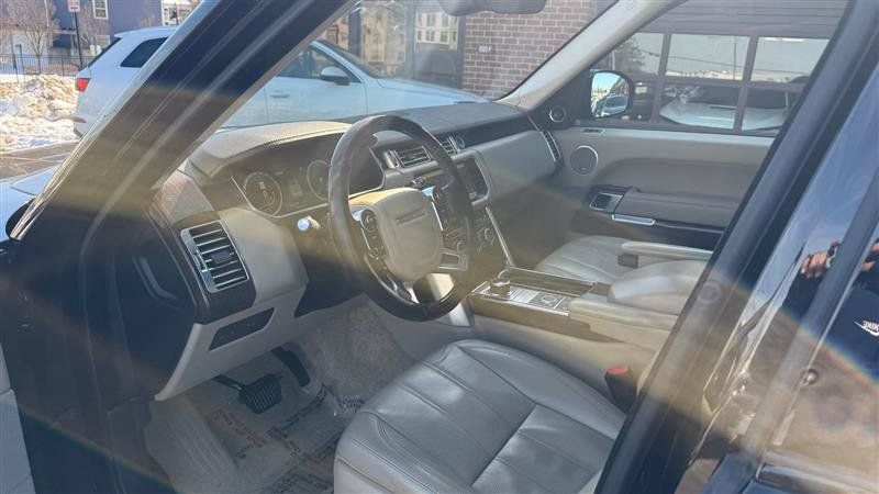 Used 2017 Land Rover Range Rover HSE AWD/4WD image 32