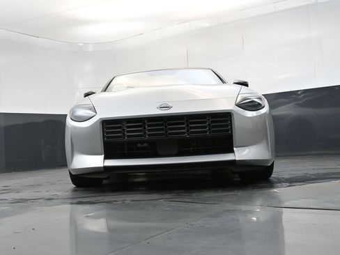 Used 2023 Nissan Z w/ Floor Mat Package (L93) RWD image 17