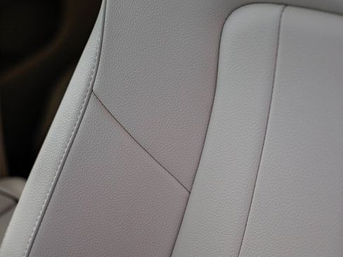 Certified 2025 Mercedes-Benz GLA 250 image 25