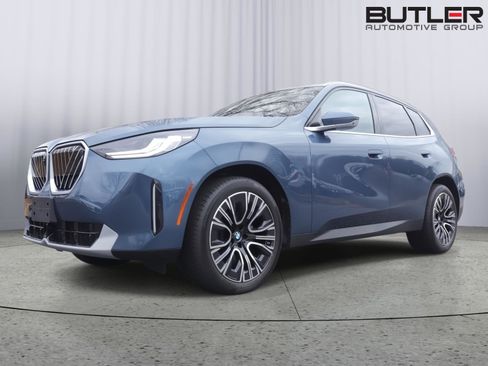 Used 2025 BMW X3 xDrive30i w/ Premium Package image 44