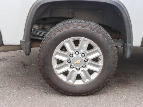 Used 2024 Chevrolet Silverado 2500 High Country w/ Technology Package image 8