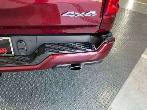 Used 2025 RAM 1500 Big Horn AWD/4WD image 5