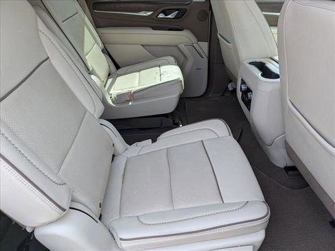 Used 2023 GMC Yukon Denali AWD/4WD image 23