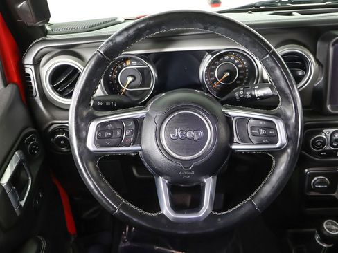 Used 2022 Jeep Wrangler Unlimited Sahara w/ Cold Weather Group AWD/4WD image 33