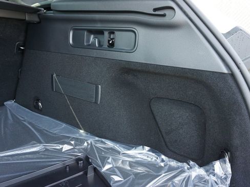 Certified 2025 Mercedes-Benz GLC 300 4MATIC image 71