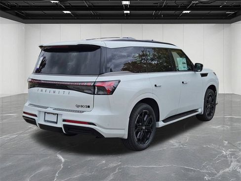 New 2026 INFINITI QX80 SPORT image 5