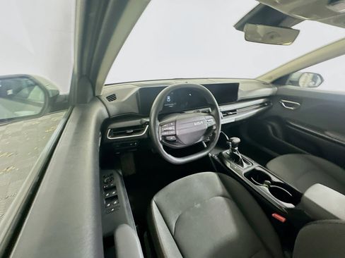 Used 2025 Kia K4 LXS FWD image 18