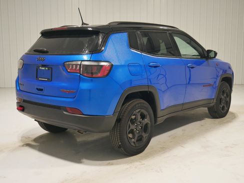 Used 2023 Jeep Compass Trailhawk image 5