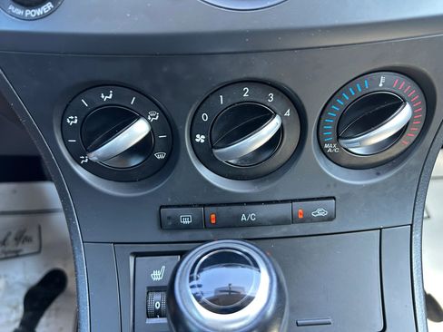 Used 2012 MAZDA MAZDA3 i Grand Touring FWD image 21