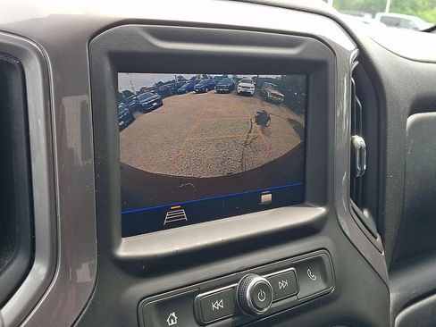 Certified 2020 Chevrolet Silverado 1500 Custom w/ Custom Value Package AWD/4WD image 19