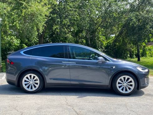 Used 2020 Tesla Model X Long Range AWD/4WD image 10