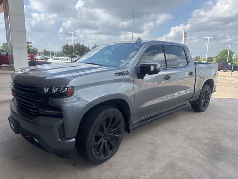 Used 2020 Chevrolet Silverado 1500 High Country w/ Technology Package image 1