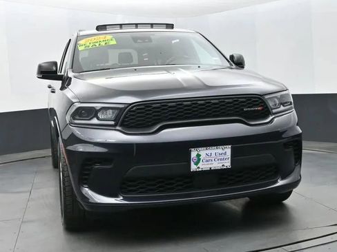 Used 2024 Dodge Durango GT AWD/4WD image 3