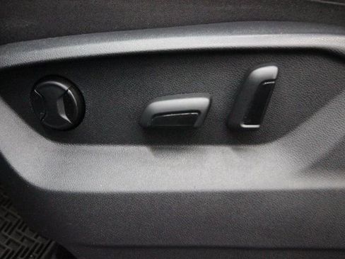 Used 2021 Volkswagen Atlas SE w/ Towing Package image 15