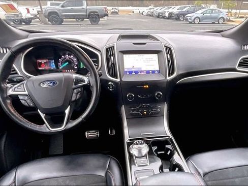 Used 2020 Ford Edge ST-Line image 15