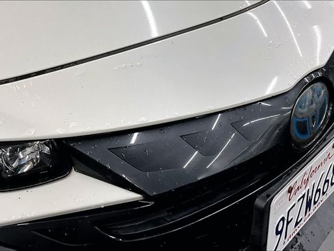 Used 2020 Toyota Prius Prime LE FWD image 29