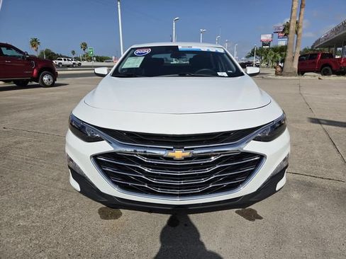 Used 2024 Chevrolet Malibu LT FWD image 18