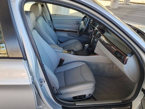 Used 2011 BMW 328i Sedan RWD image 26