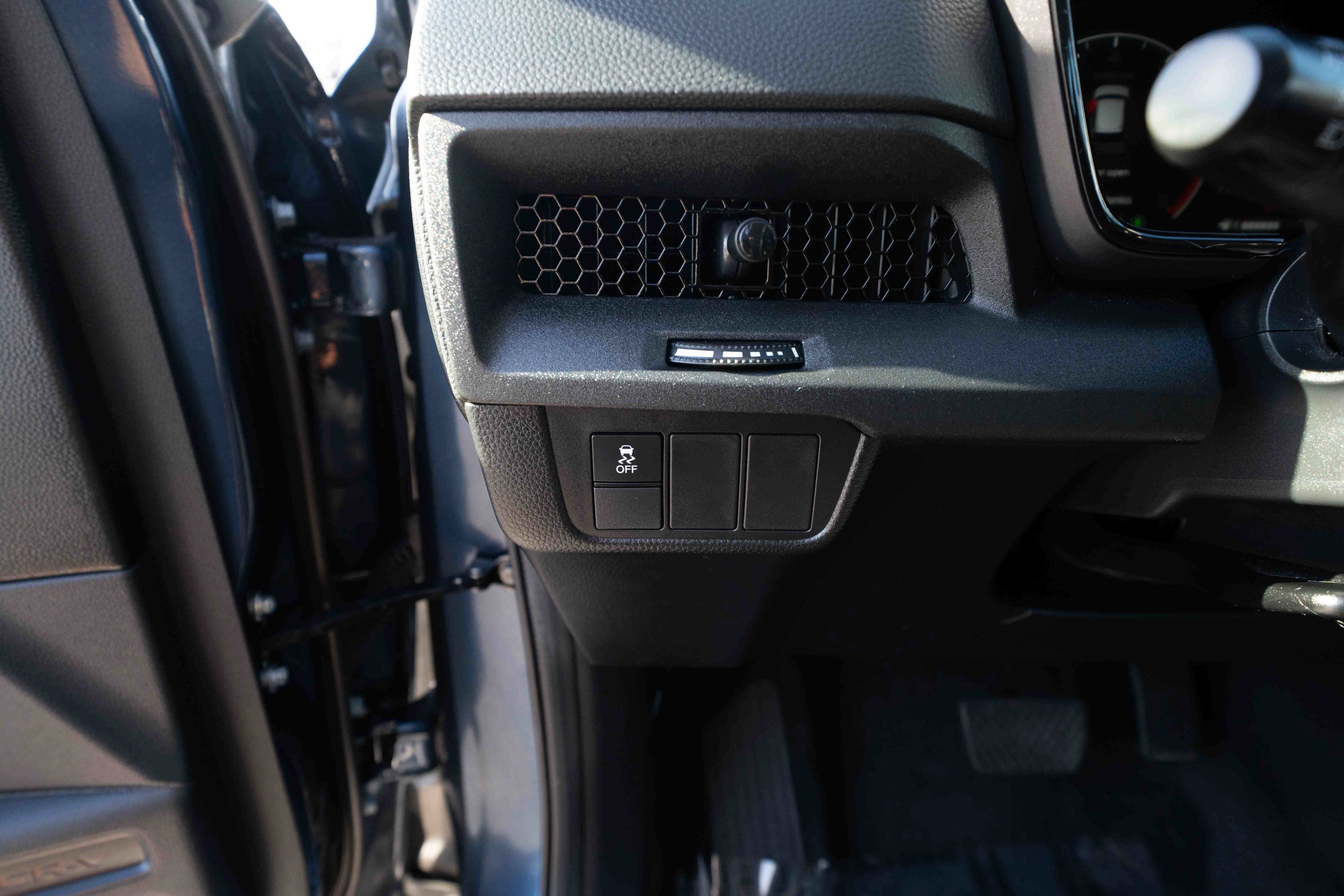 Used 2024 Honda CR-V LX image 11