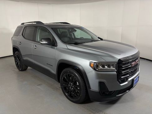 Used 2023 GMC Acadia SLT w/ Elevation Edition image 2