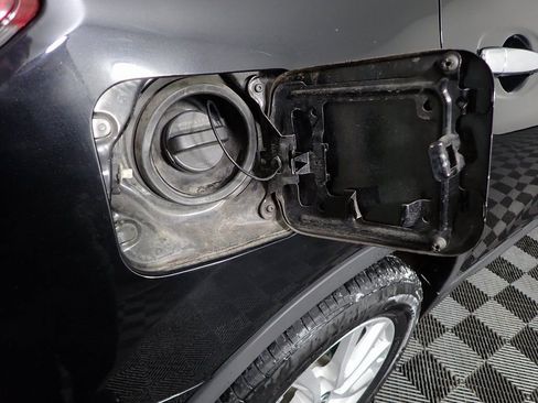 Used 2020 Nissan Rogue SV image 21