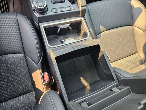 Used 2024 Toyota Tacoma Limited image 30