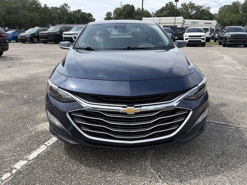Used 2021 Chevrolet Malibu LT FWD image 9