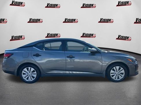 Used 2025 Nissan Sentra S image 4