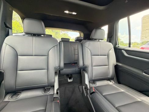 New 2026 GMC Acadia Elevation w/ Elevation Premium Package FWD image 34