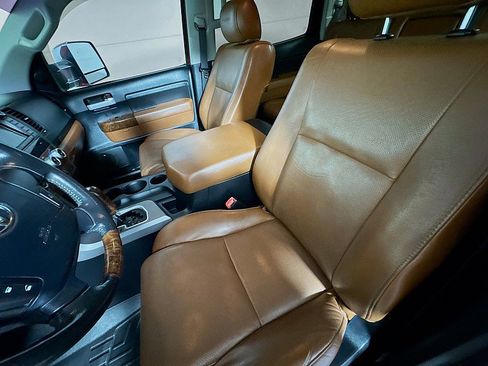 Used 2011 Toyota Tundra Limited AWD/4WD image 11