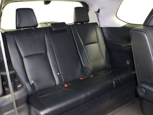Used 2024 Toyota Grand Highlander AWD image 18