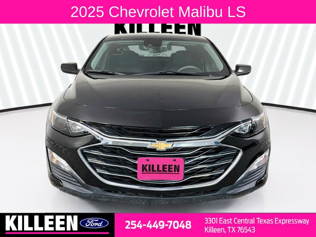 Used 2025 Chevrolet Malibu LS FWD image 2