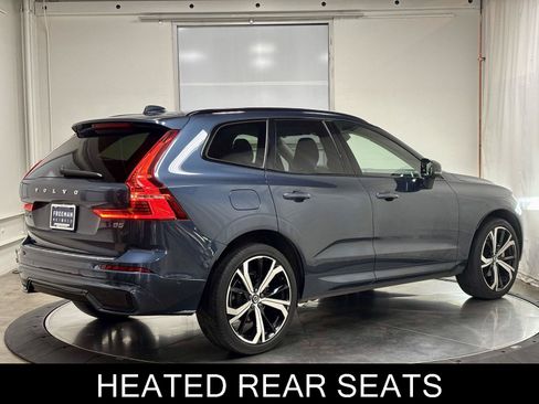Used 2023 Volvo XC60 B5 Ultimate w/ Climate Package FWD image 9