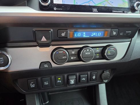 Used 2021 Toyota Tacoma Limited RWD image 26