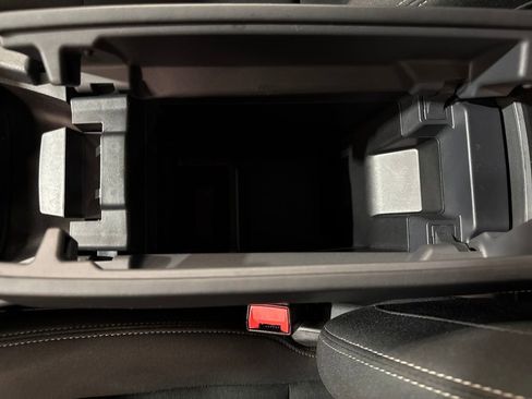 Certified 2024 Nissan Rogue S image 32