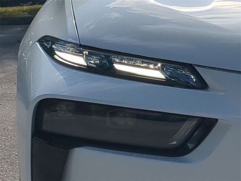 New 2026 BMW X7 M60i image 10